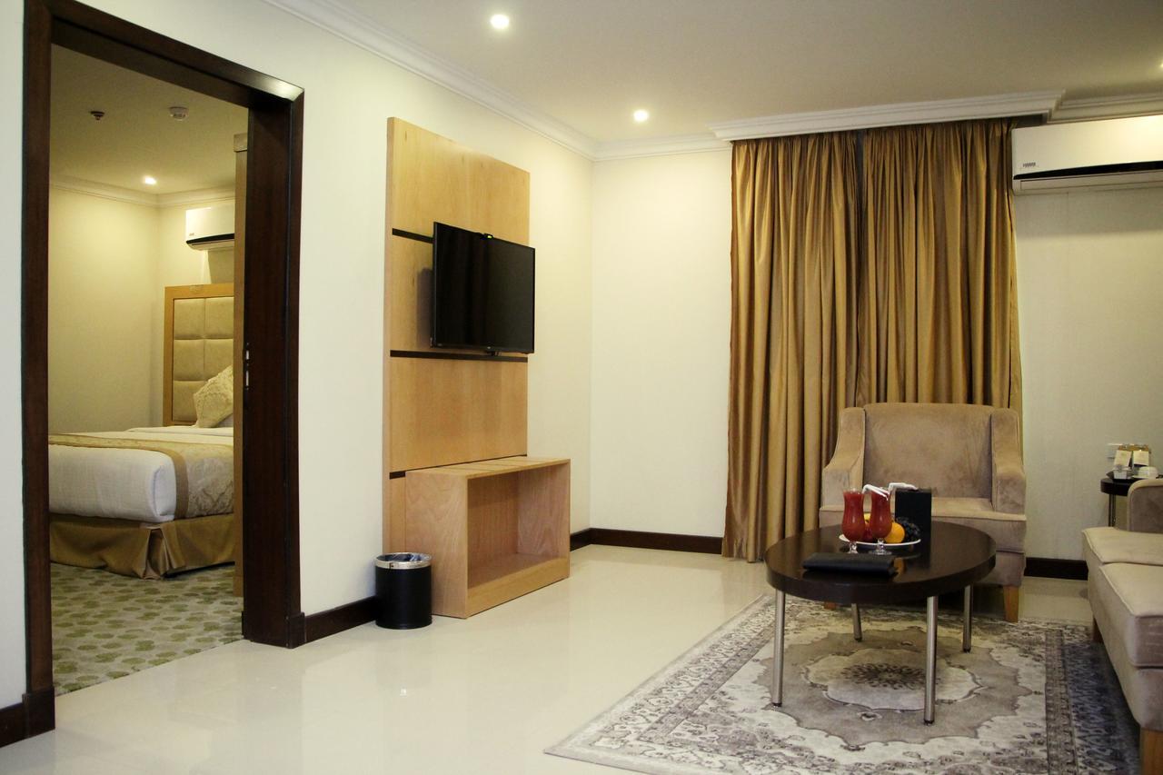 Almuhaidb Residence Al Al Jubail Esterno foto